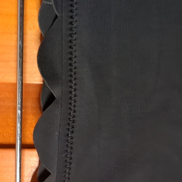 CUPSHE* high waisted high cut scalloped edge bathing suit bottom . Bandeau top - Picture 2 of 10